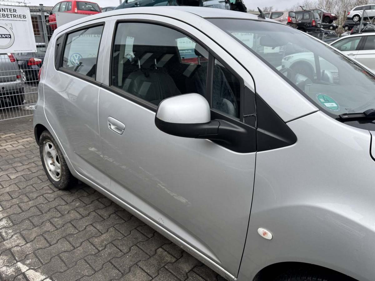 Chevrolet Spark original T&uuml;r vorn rechts GAN Ice Silver Met Rohbau Bj.2013